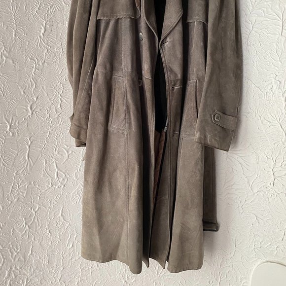 Leather Attic Grey Suede Coat with Fur Lining - Size 42 - Picture 2 of 5